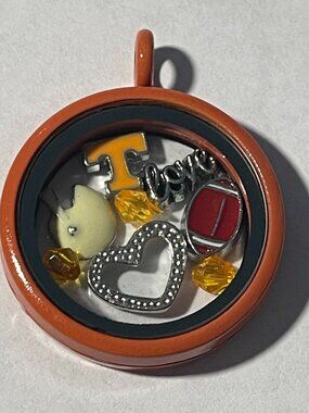 Tennessee Volunteers NCAA Memory Charm Locket w/ 22 IN chain NEW
